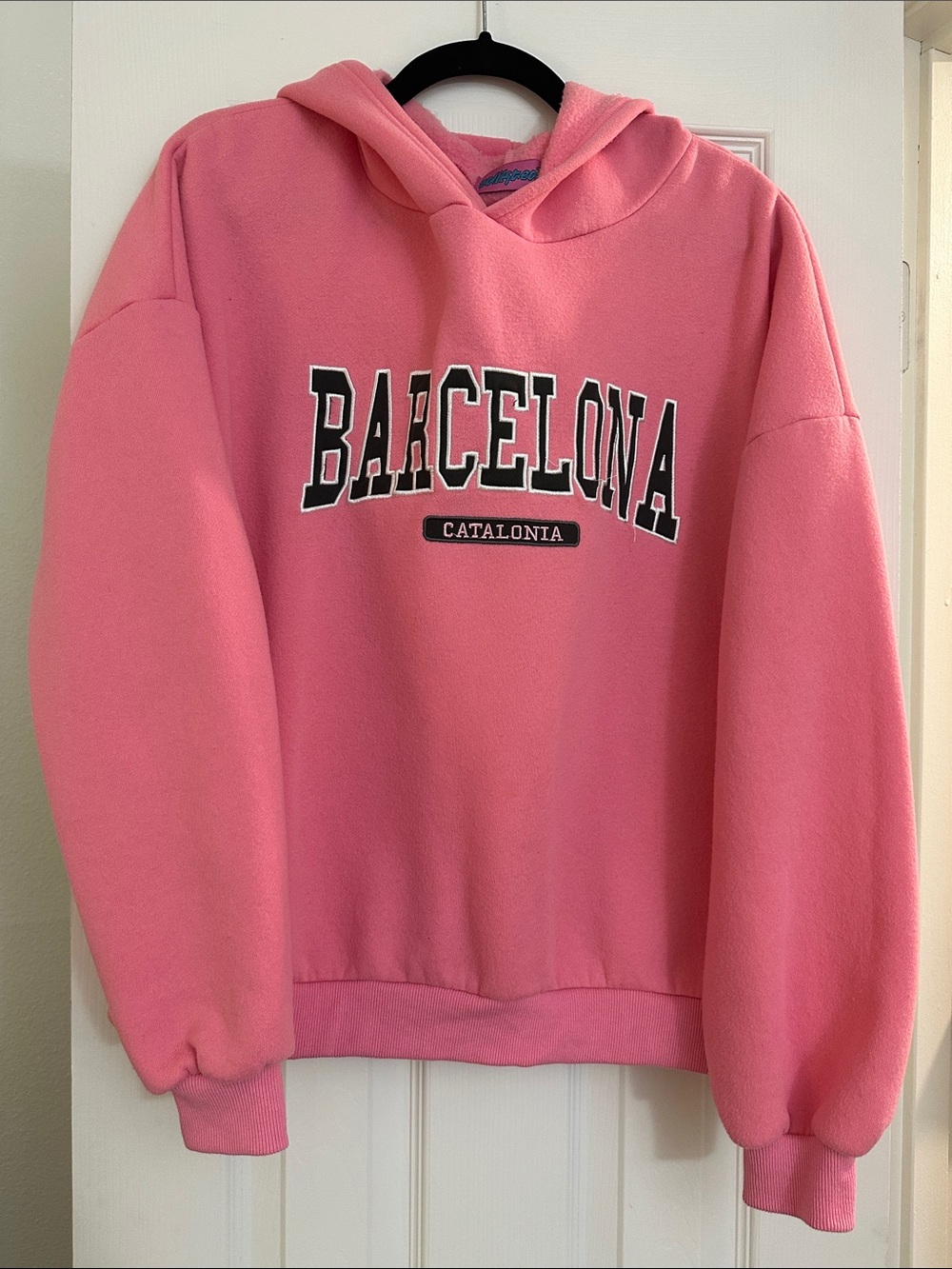 Edikted Barcelona Catalonia Pink Hoodie Sweatshirt